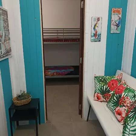 Vilarade Hostel *
