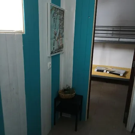 Vilarade Hostel *