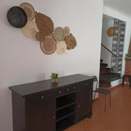 Vilarade Hostel *