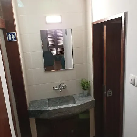 Hostel Vilarade *